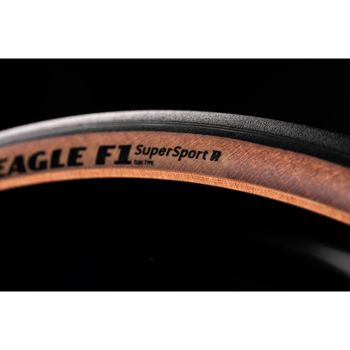 Eagle F1 SuperSportR Tan (1002).png